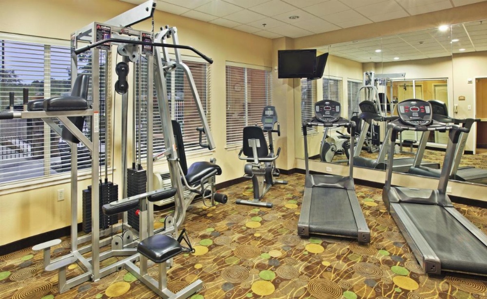 Holiday Inn Express Hotel & Suites Marshall Image 16