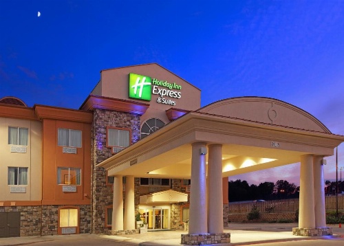 Holiday Inn Express Hotel & Suites Marshall image 22